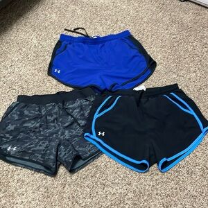 Women’s UA shorts